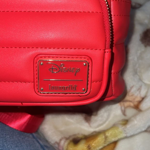 Winnie the Pooh Loungefly - Picture 4 of 4